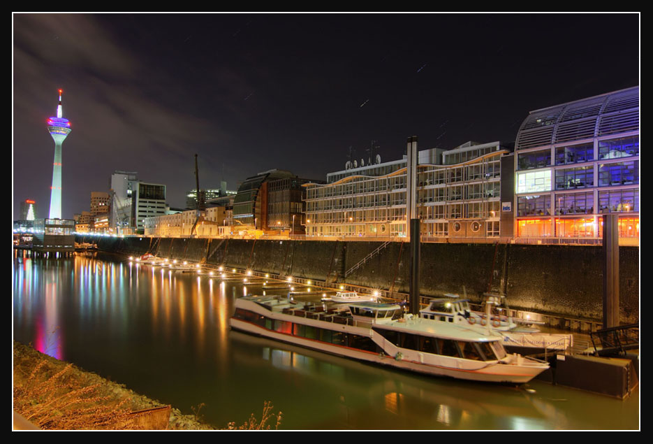 Medienhafen by night