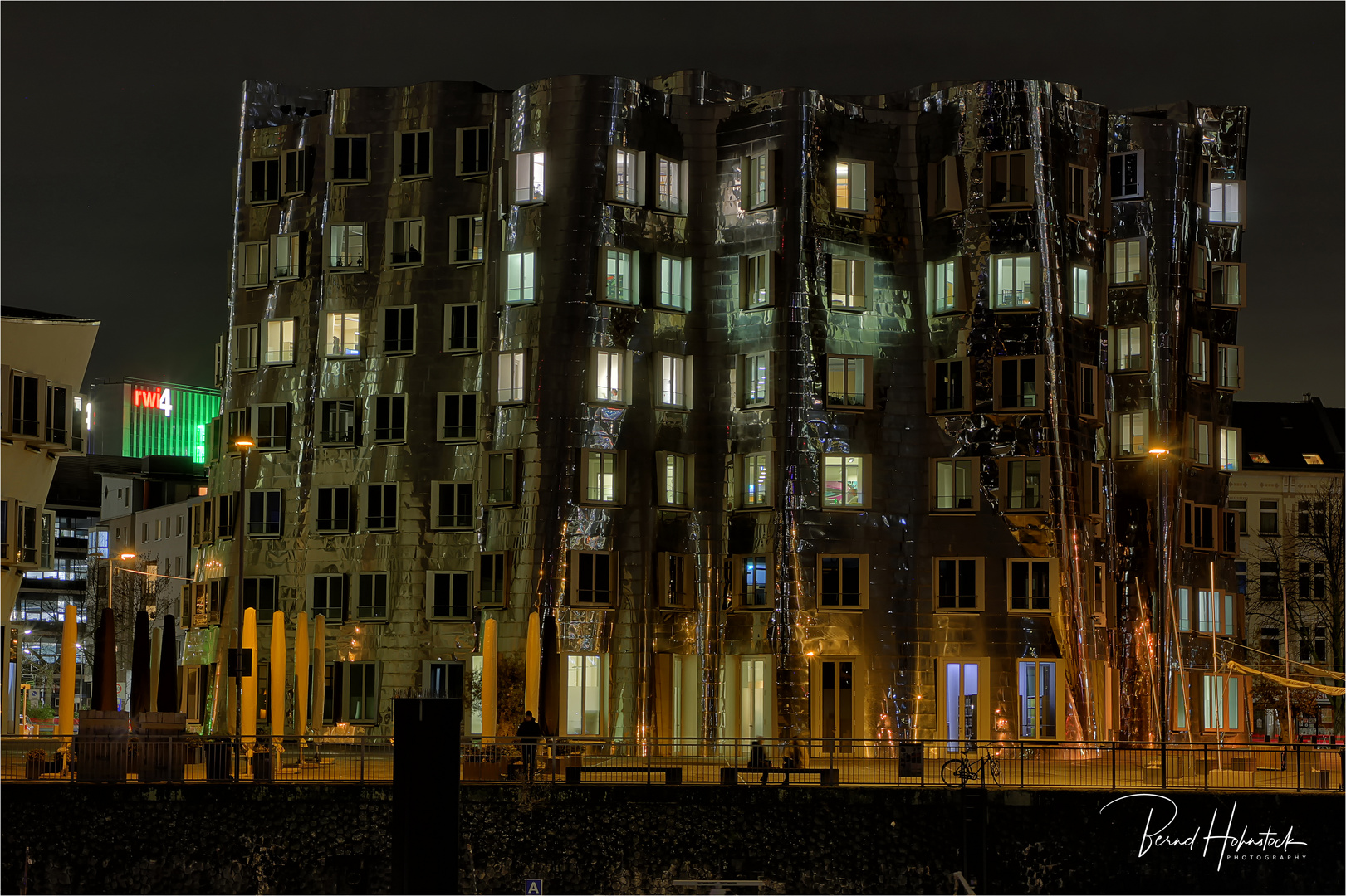 Medienhafen Düsseldorf ...