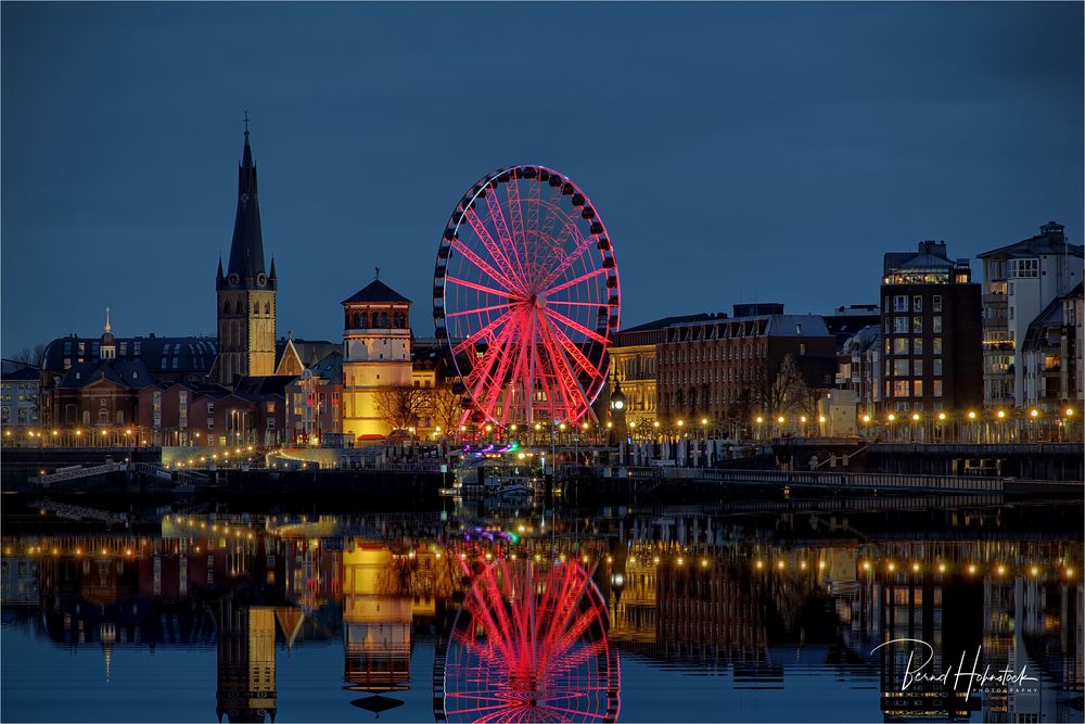 Medienhafen Düsseldorf ... AlarmstufeRot