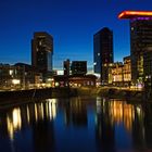 Medienhafen Düsseldorf in der blauen Stunde