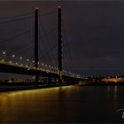 Medienhafen Düsseldorf .... Rheinkniebrücke