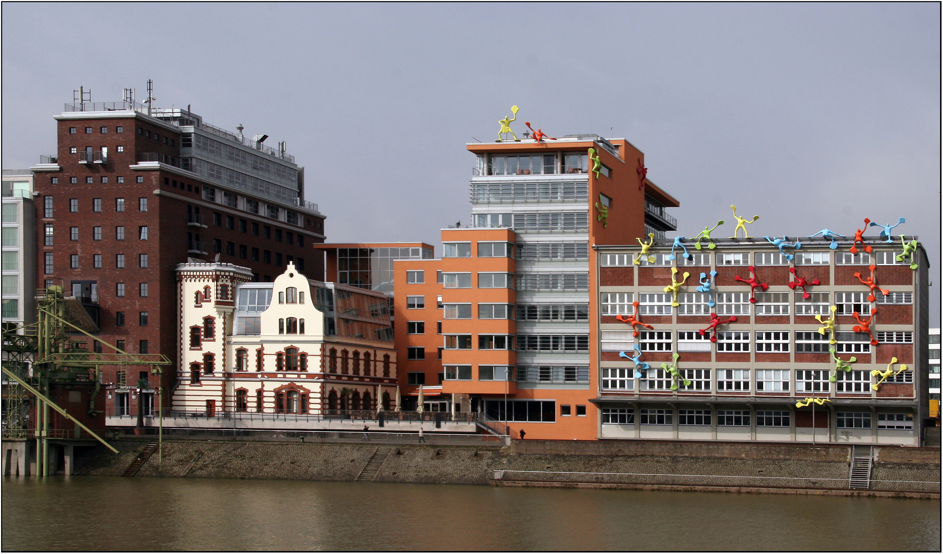 Medienhafen Düsseldorf / Roggendorf Haus