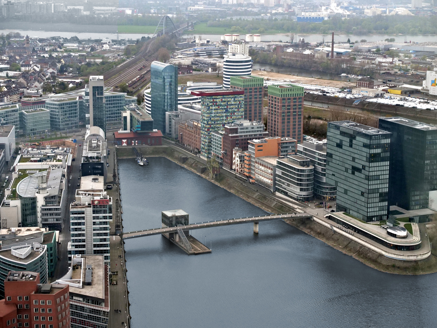 Medienhafen Düsseldorf von oben