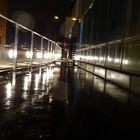 Medienhafen nachts im Regen