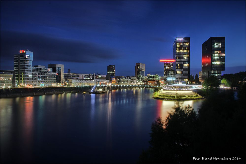 Medienhafen ...... zur blauen Sunde ....