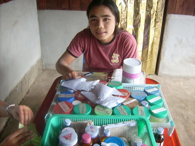 Medikamentenausgabe der Freedom Clinic in Burma (Myanmar)