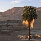 Medinet Habu (7).. ich liebe den Anblick kurz vor Sonnenuntergang in den thebanischen Bergen.