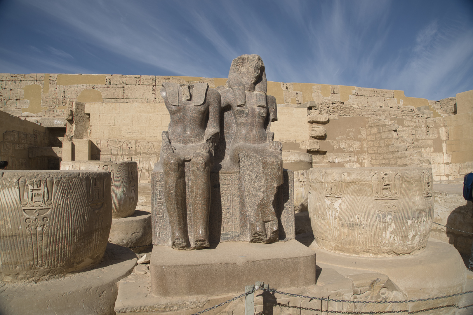 Medinet Habu Totentempel von Ramses III 1.Hypostyl Säulenhalle