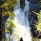 meditation am Wasserfall