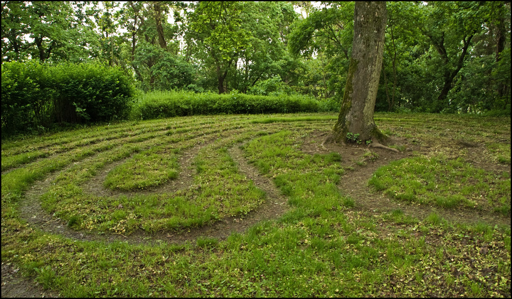 Meditation im Klostergarten