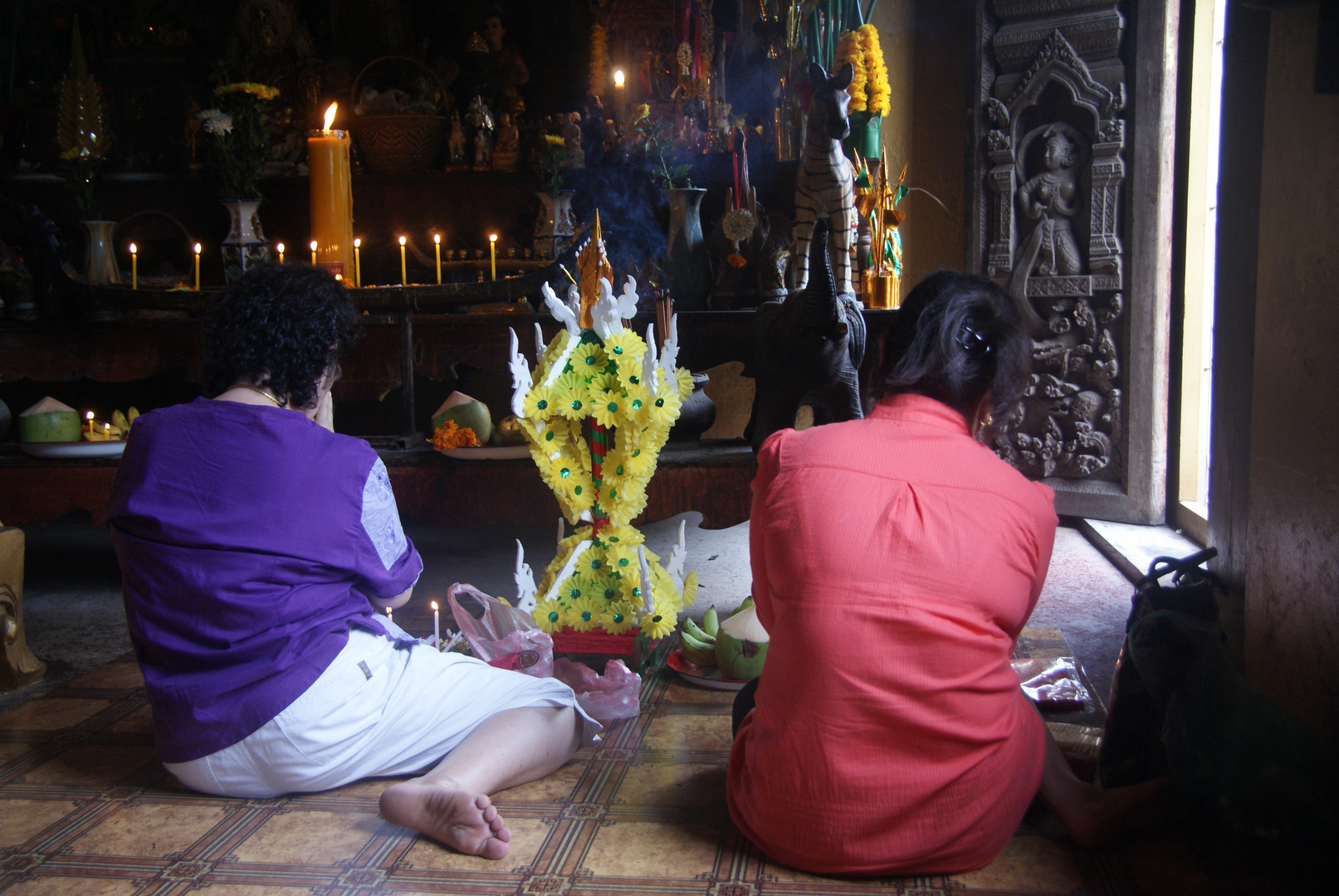 meditation, laos 2010