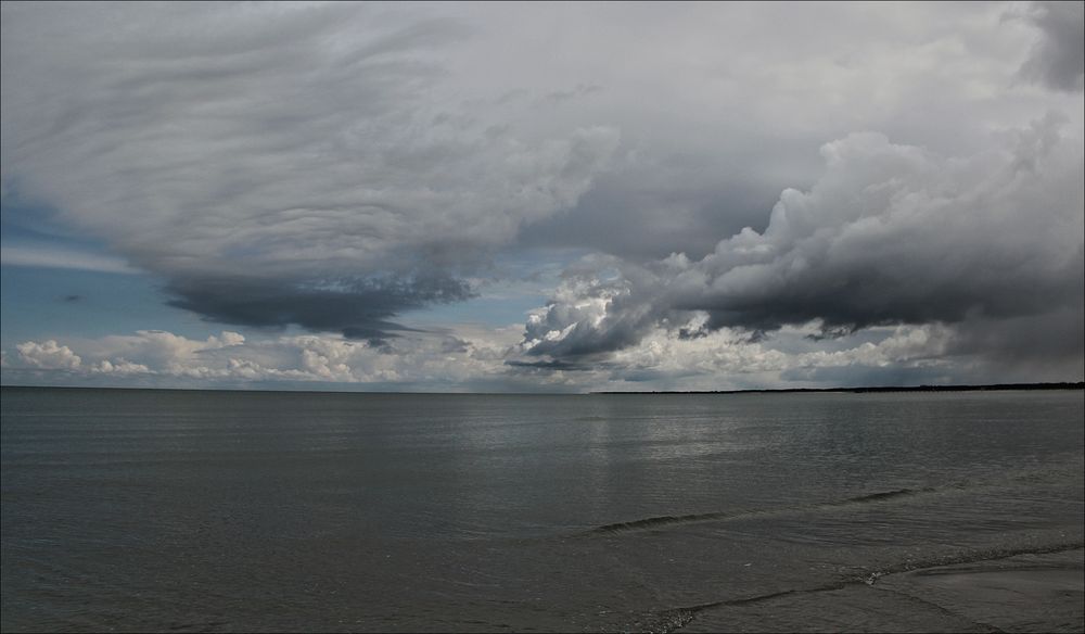 Meer und Wolken