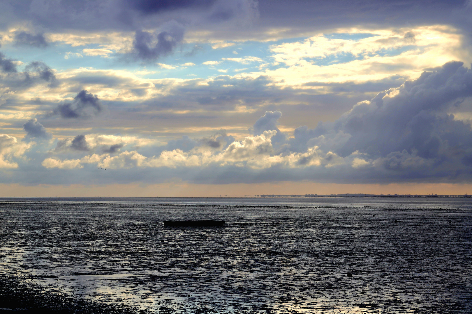 Meer und Wolken