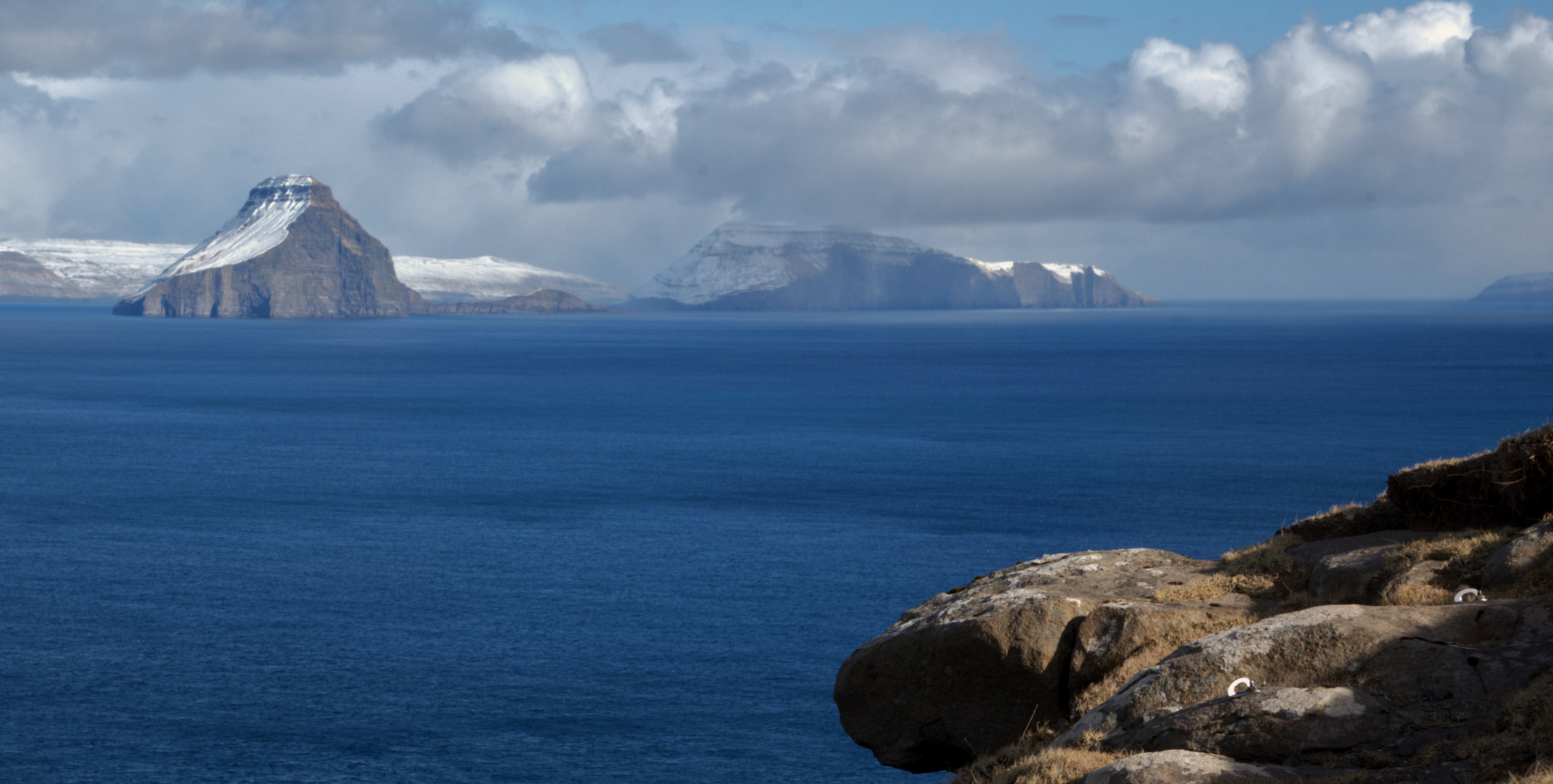 Meer...Inseln...Wolken