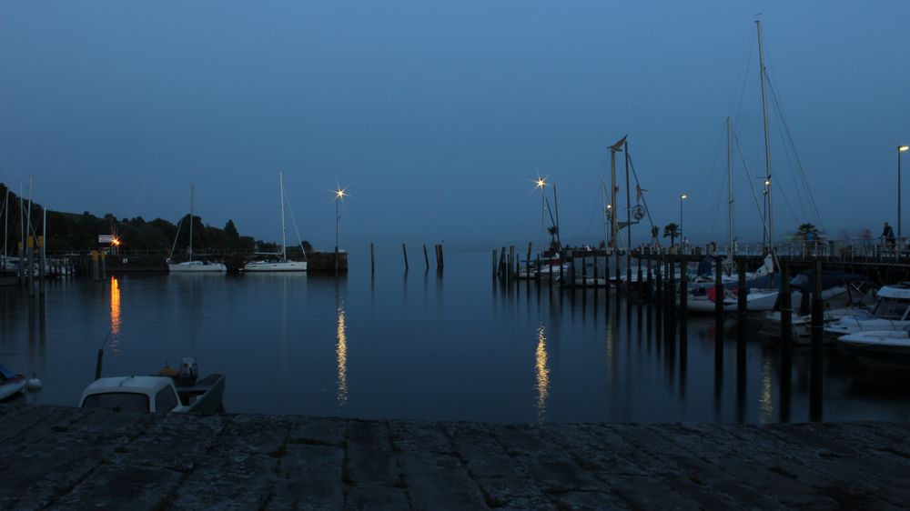 Meersburg am Bodensee l Schiffe im Hafen