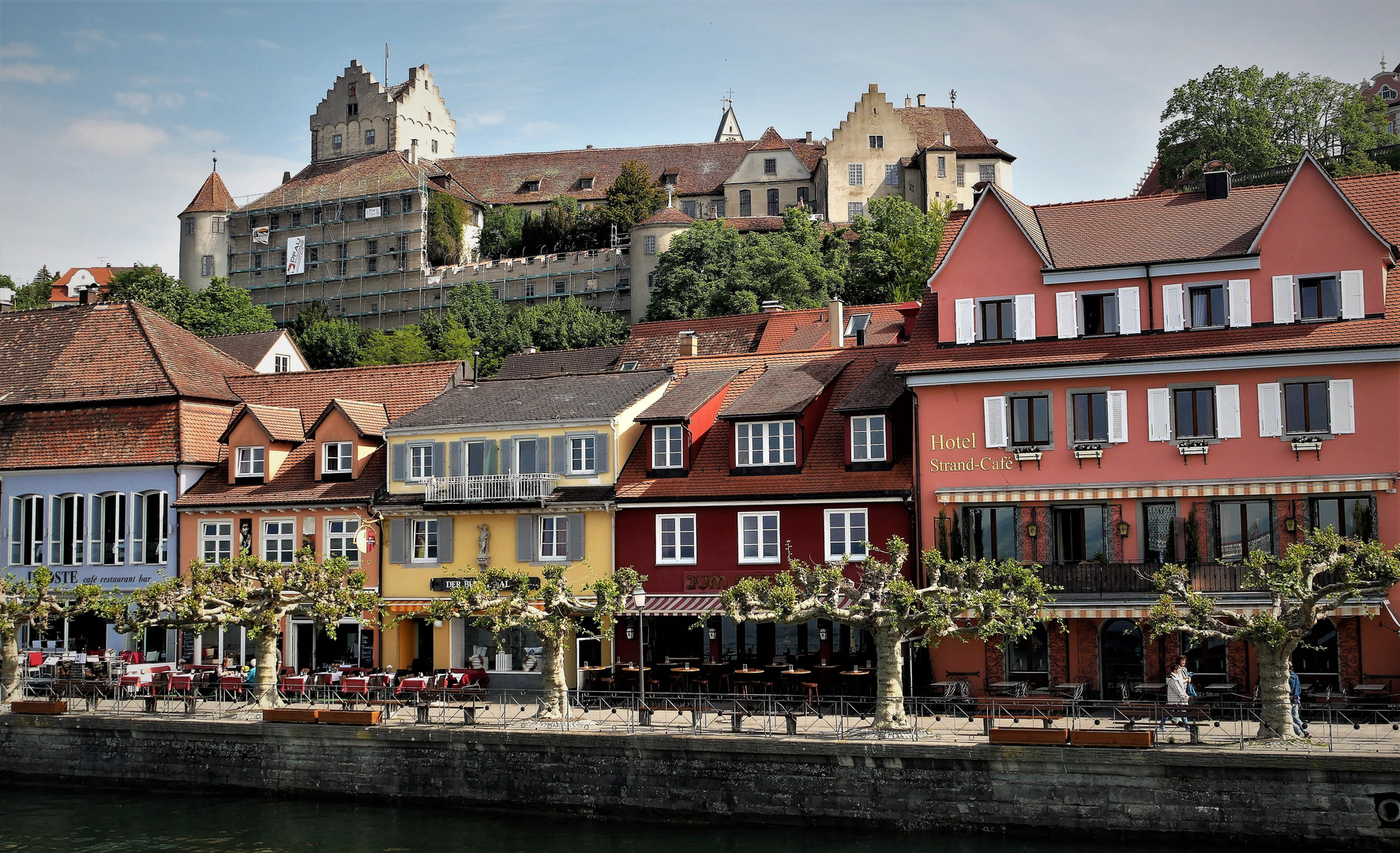 Meersburg - Ansicht mit Alter Burg und Seepromenade