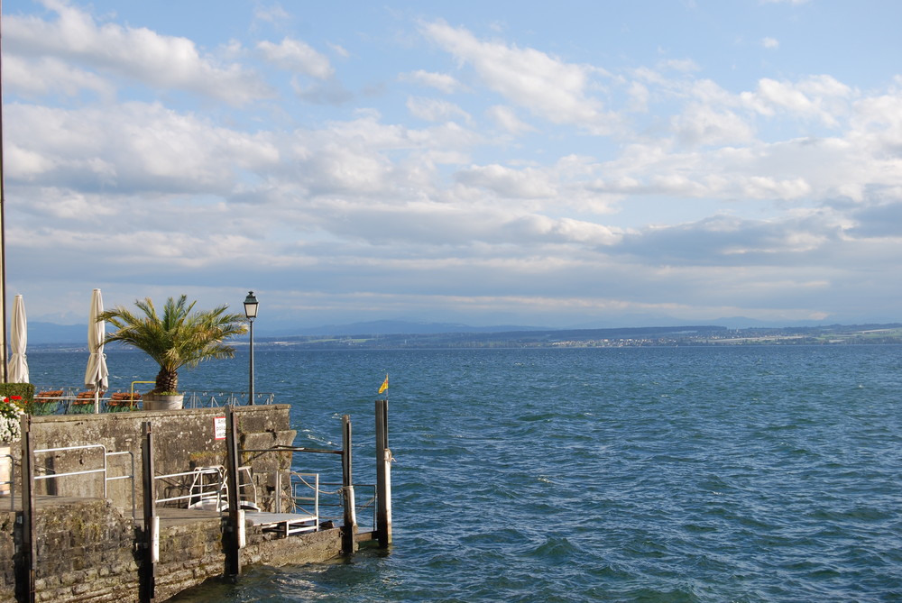 Meersburg blick auf den Bodensee