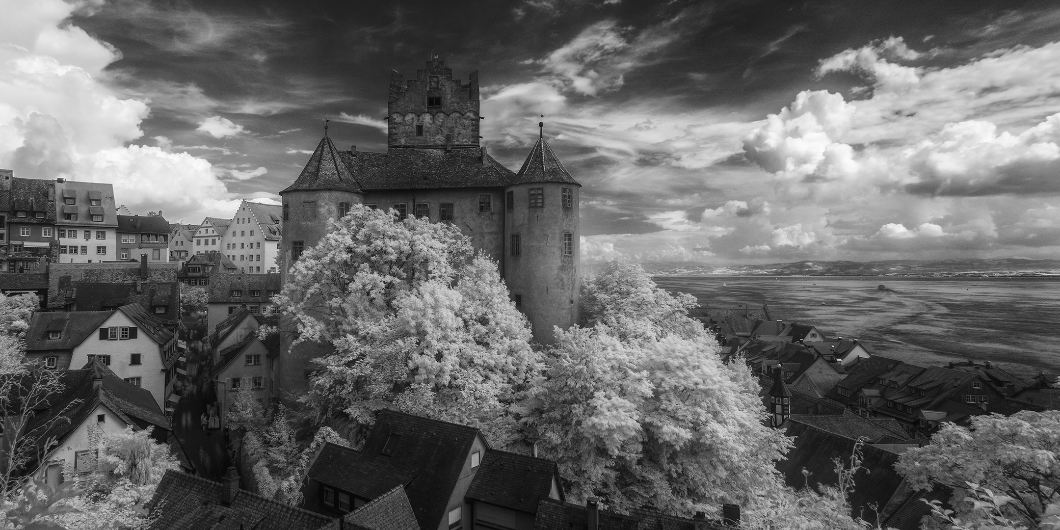 Meersburg in Infrarot