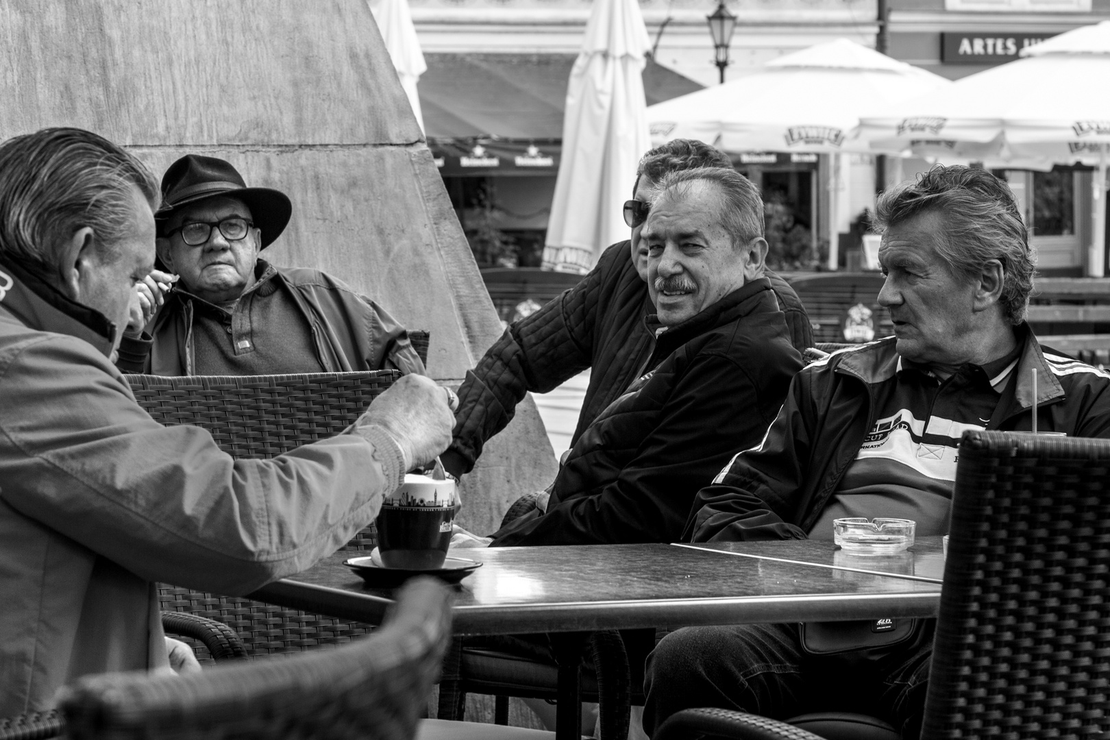 Meeting Point Foto Bild People Street Spezial Bilder Auf meeting-point-foto-bild-people-street-spezial-bilder-auf