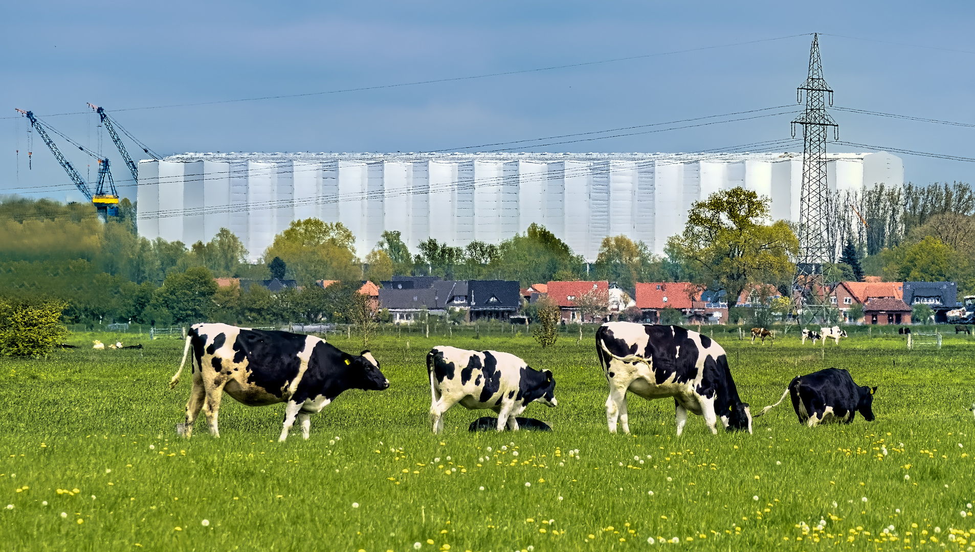 Mega-Schwimmdock an der Weser