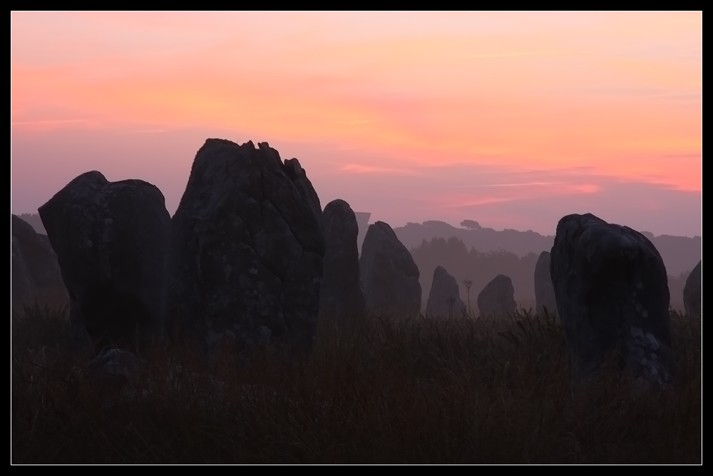 Megalithen bei Sonnenaufgang