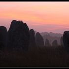 Megalithen bei Sonnenaufgang