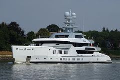 Megayacht ELYSIAN