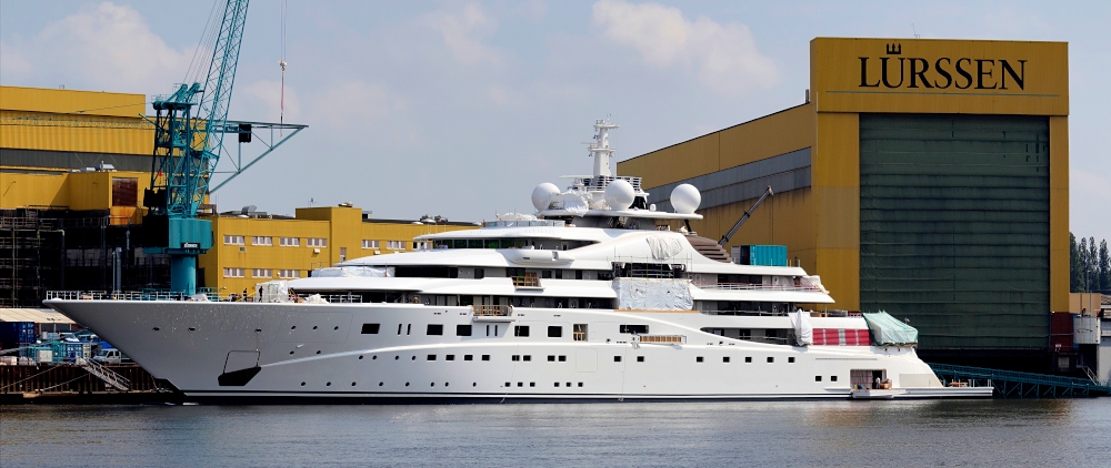 Megayacht "Topaz"