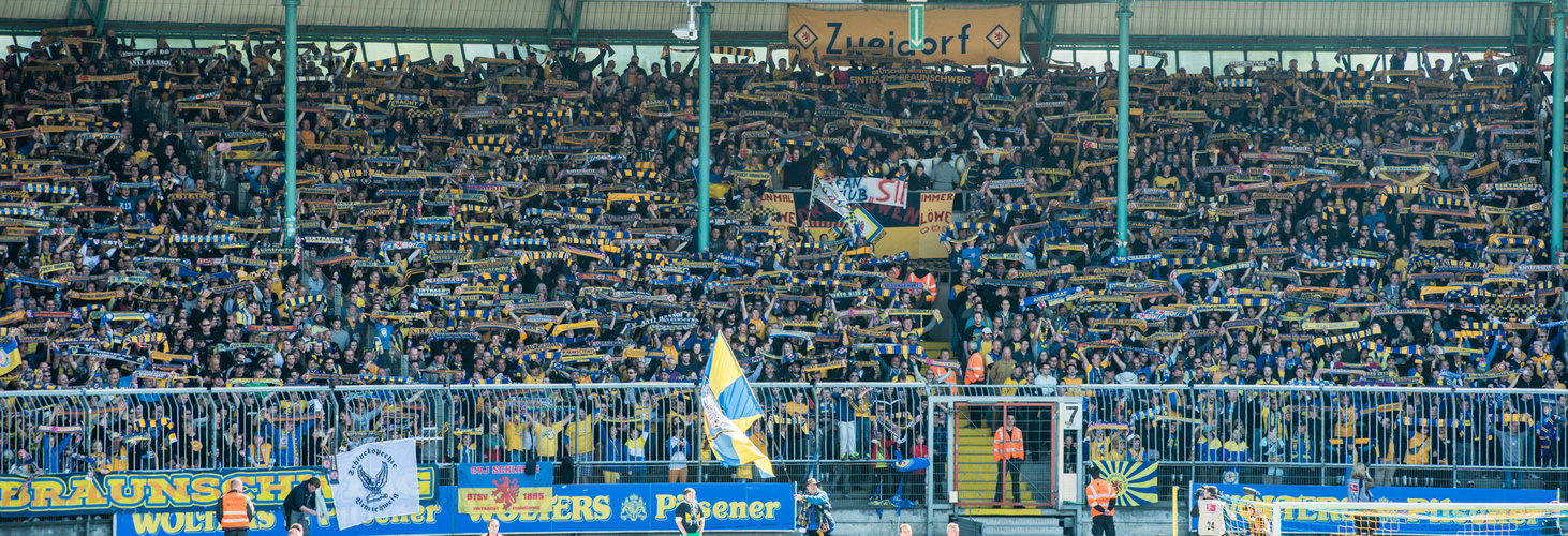 mehr als 20000 halten zusammen - Eintracht Braunschweig