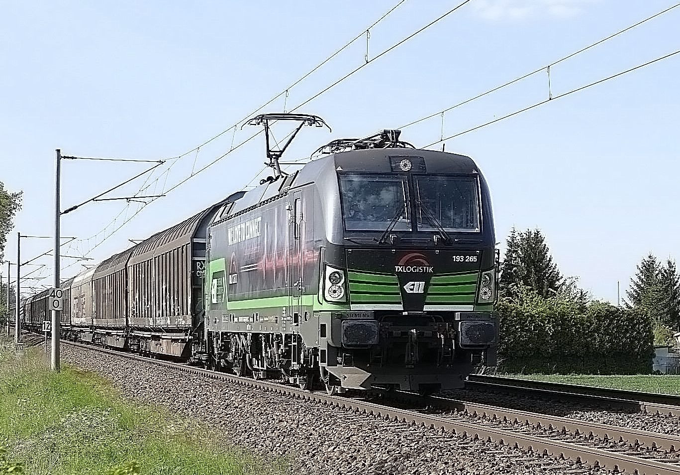 Mehrsystemlok Vectron 193 265 der TXLogistik