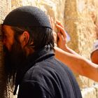 Mein alter Bekannter im Gebet an der Westmauer bzw. Klagemauer in Jerusalem