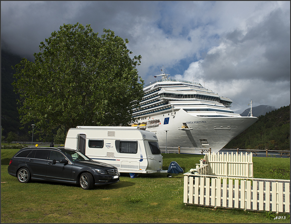 - mein Auto - mein Ferienhaus - mein Boot -