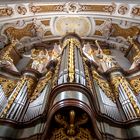 Mein Blick an der Orgel entlang zum Kirchenhimmel