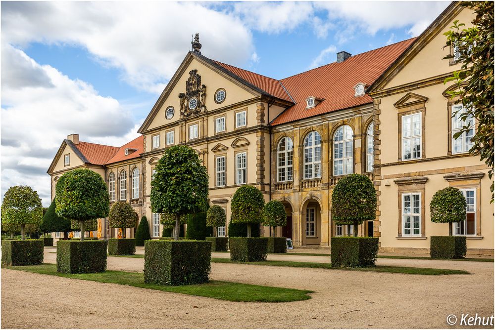 Mein Blick auf das Schloss Hundisburg. 