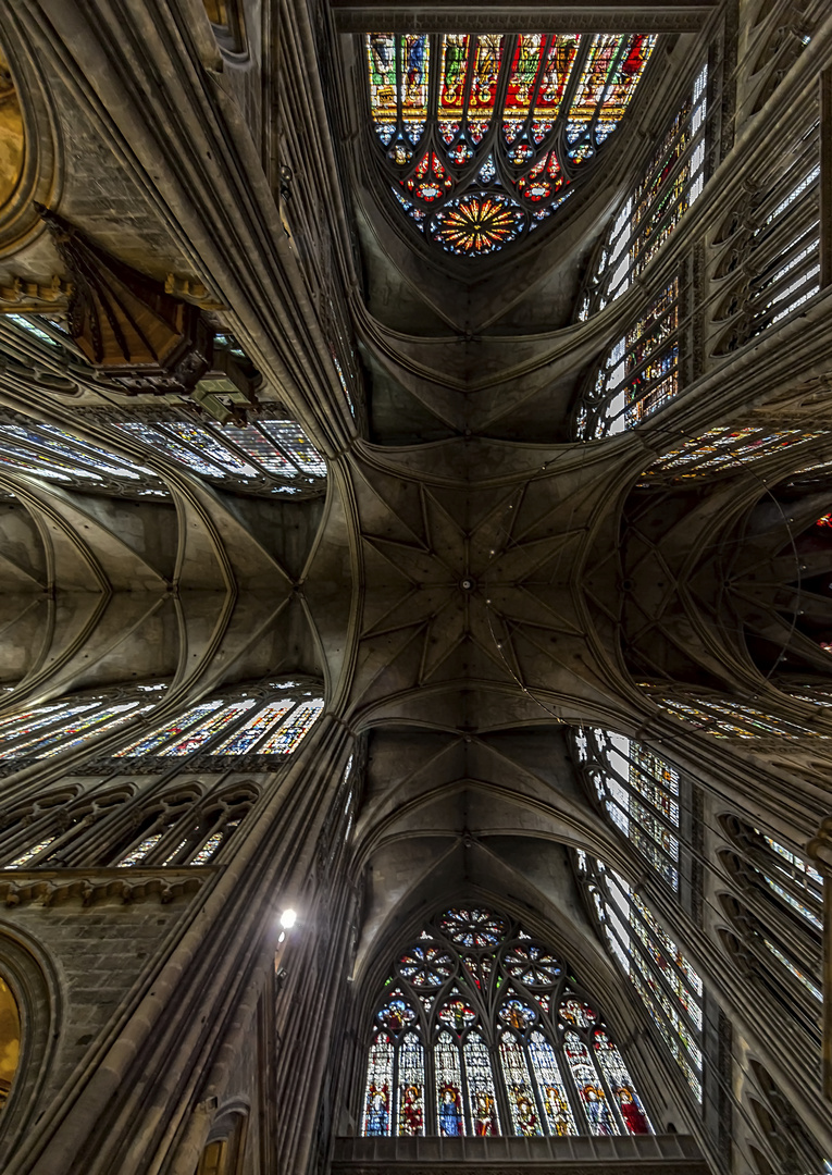Mein Blick in den Kathedralenhimmel von Metz