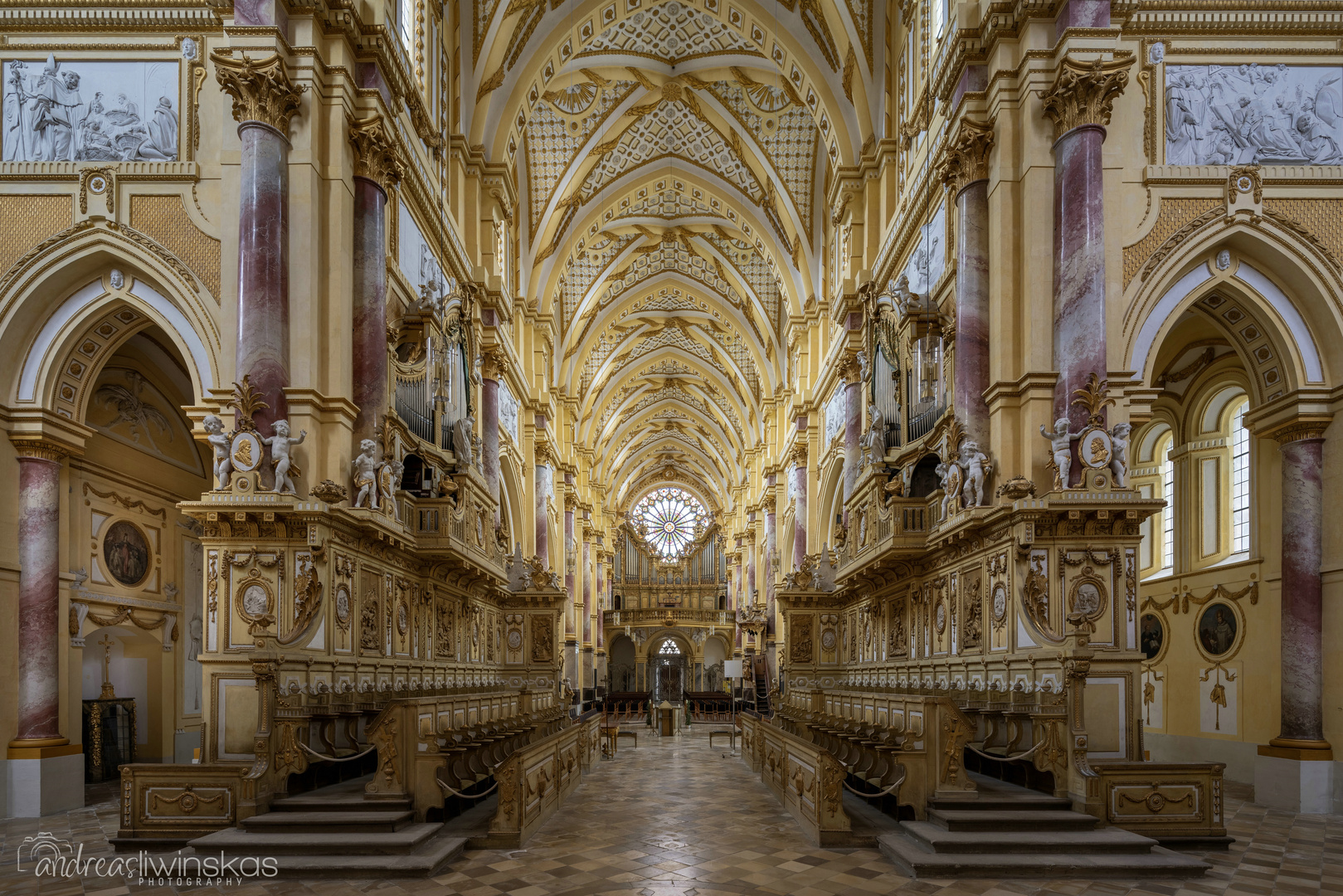  Mein "Blick nach westen" in der Klosterkirche Maria Himmelfahrt Ebrach