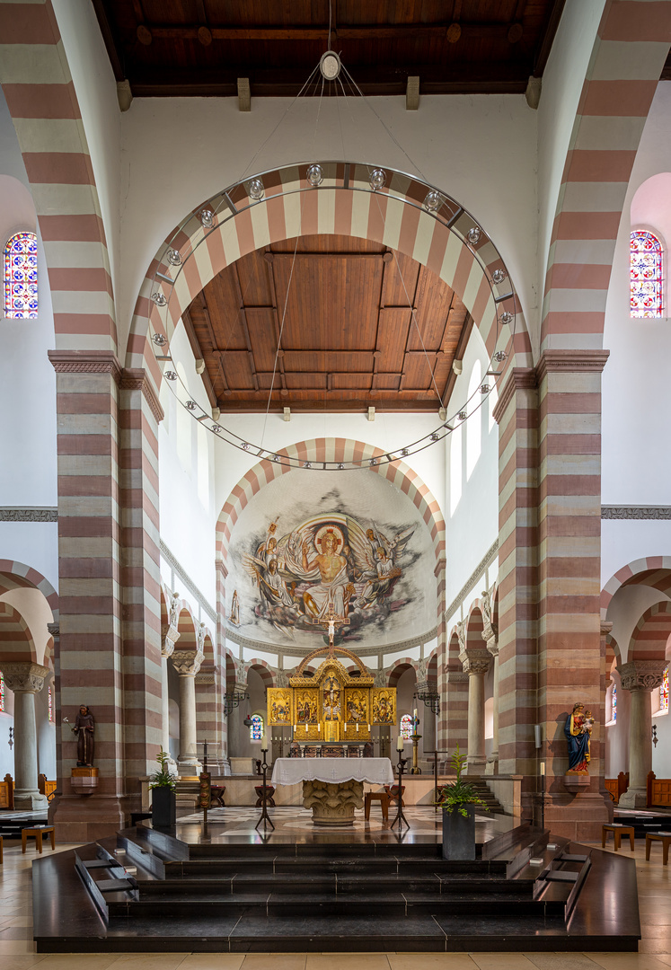 Mein "Blick zum Chor " in der Basilika St.Antonius Rheine