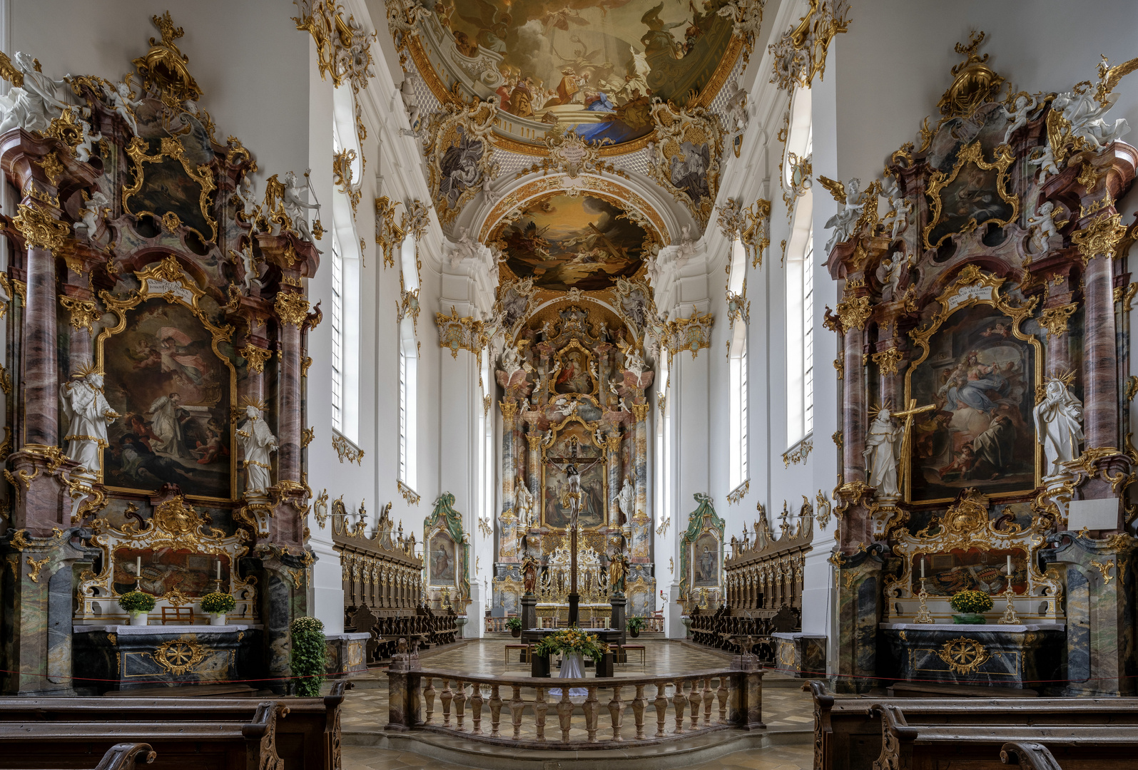 Mein "Blick zum Chor" in der Klosterkirche Mariä Himmelfahrt Roggenburg