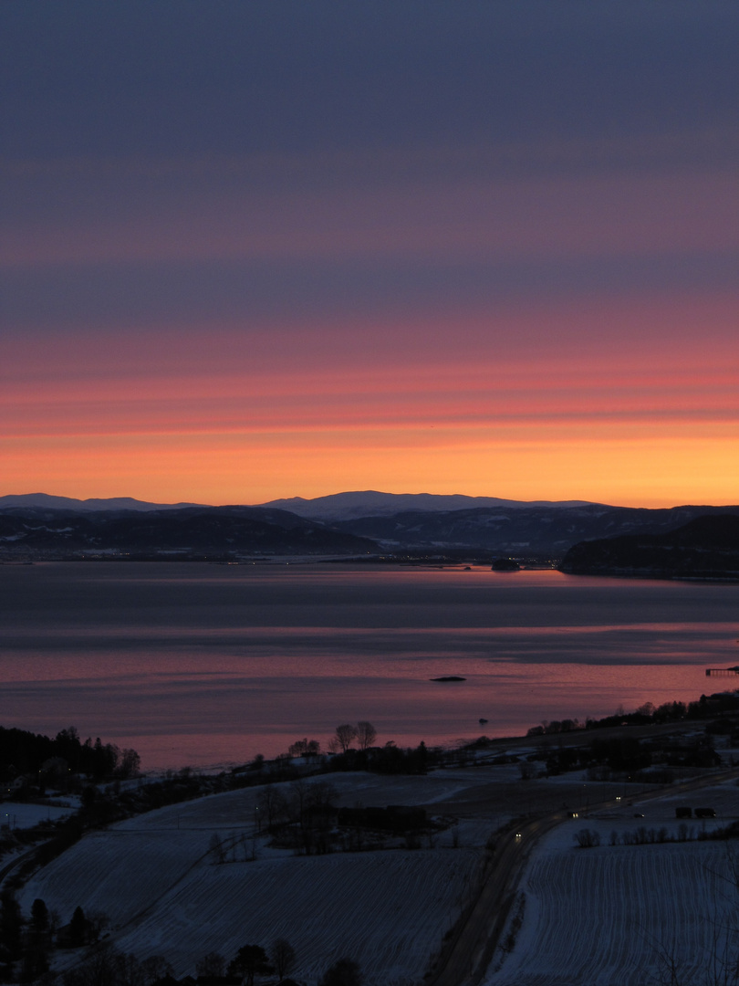 Mein Blick zum Flugplatz von Trondheim