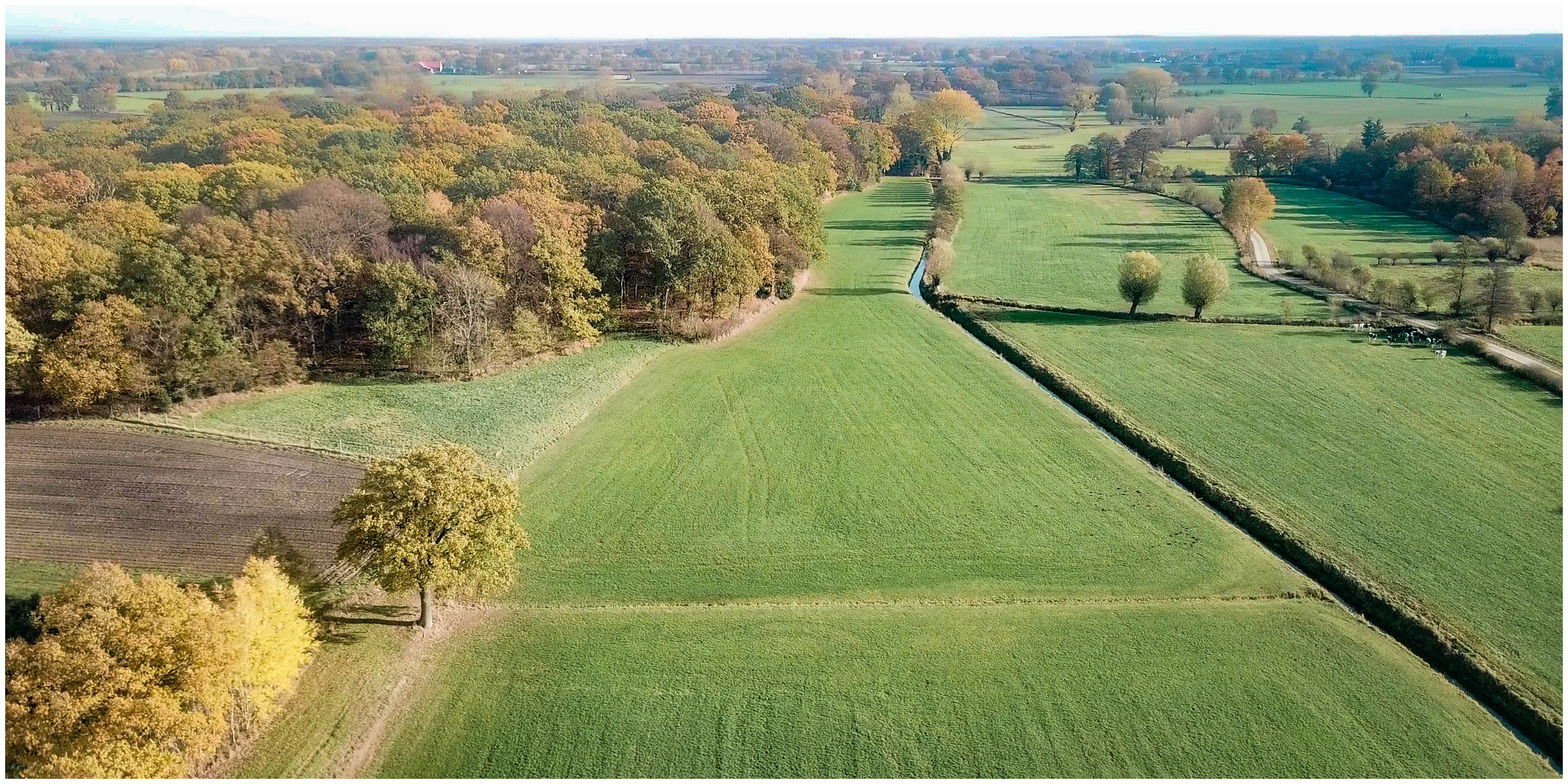 Mein Dorf von oben im Herbst