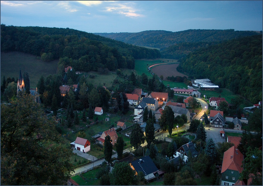 Mein Dorf zur Blauen Stunde