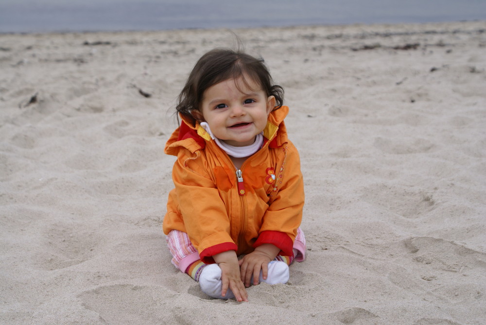 Mein erster Strandbesuch :))