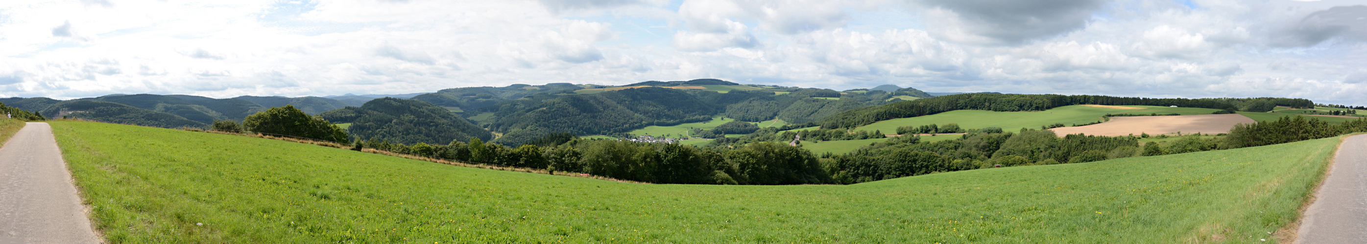 Mein erstes Panorama: Unser Leiblingsspazierweg oberhalb der Ahr