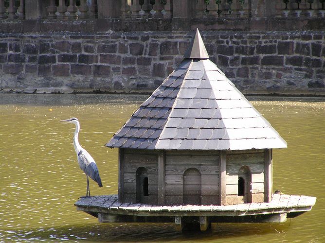 Mein Haus, mein See und meine Frau ist auch irgendwo!