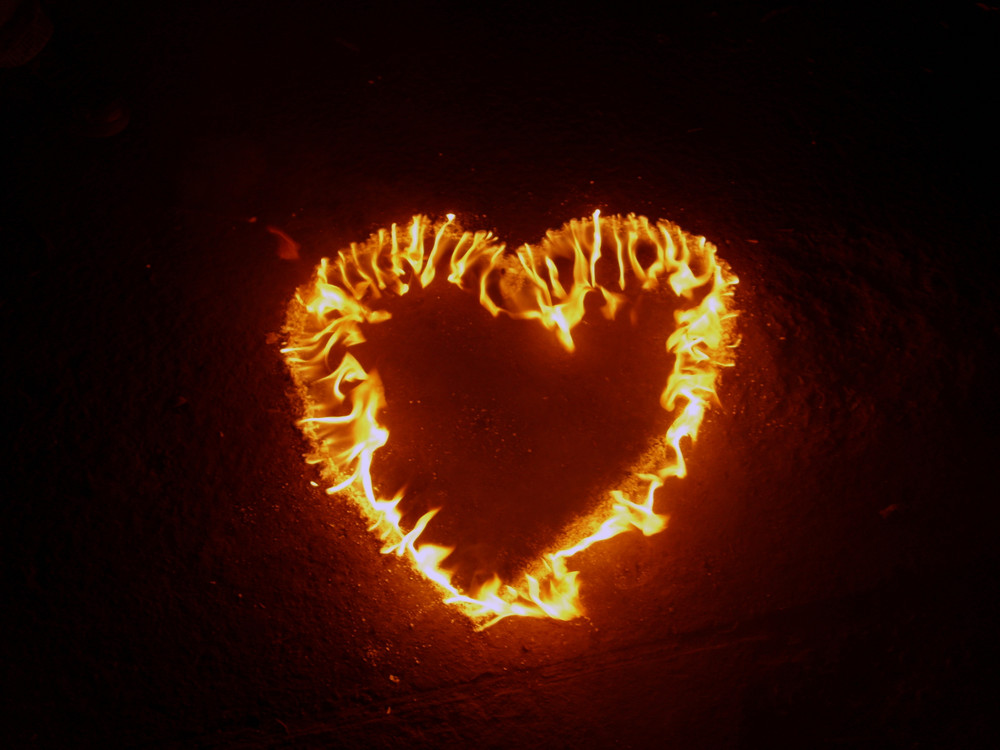 Mein Herz Brennt Rammstein! Foto & Bild fotokunst, licht und feuer, licht aus feuer Bilder