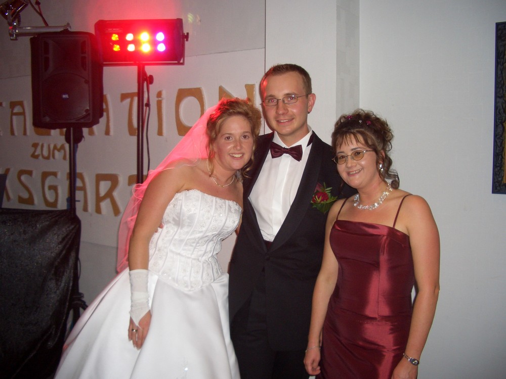 Mein Mann, meine Schwester und ich auf unserer Hochzeit