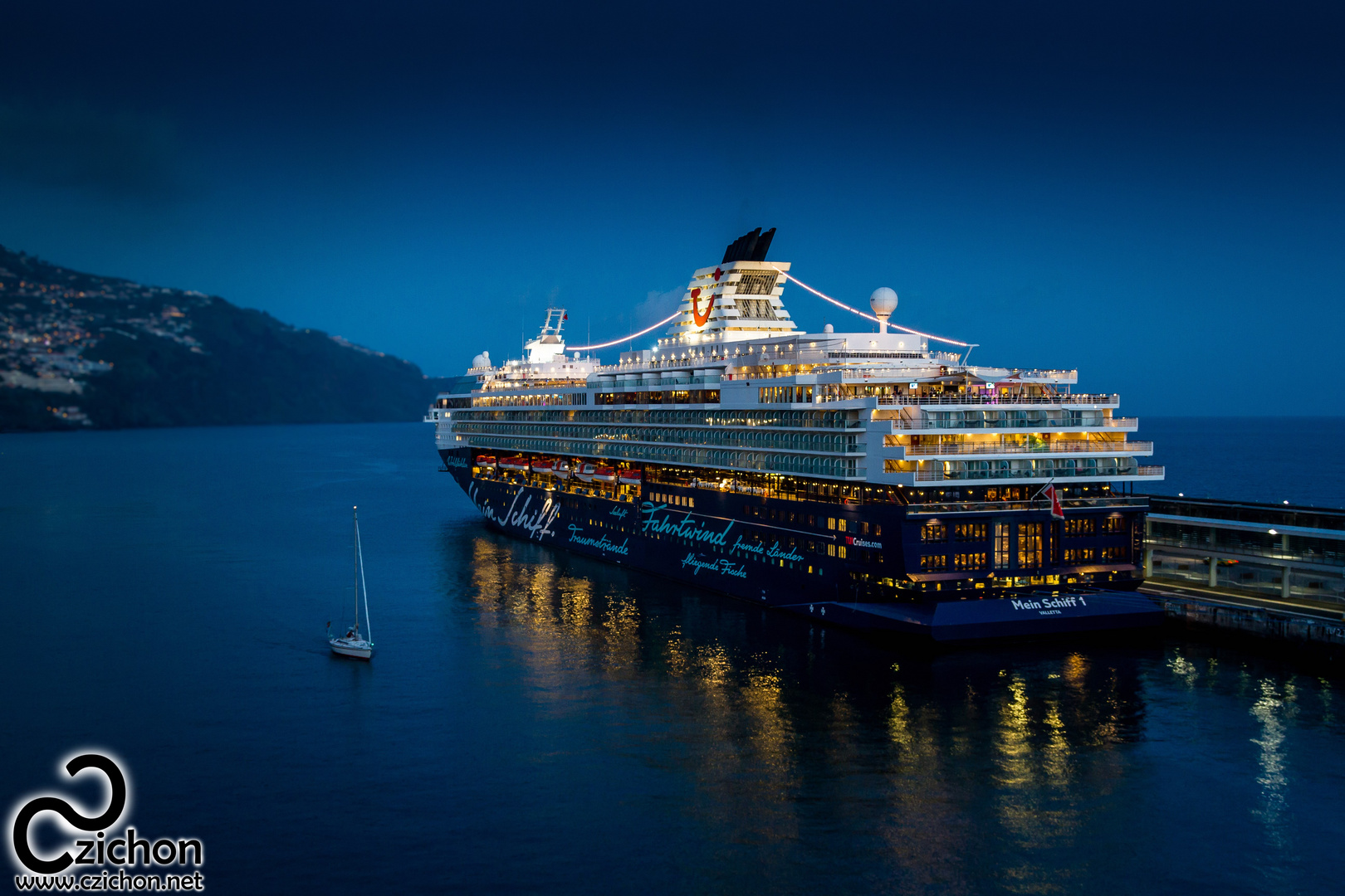 Mein Schiff 1