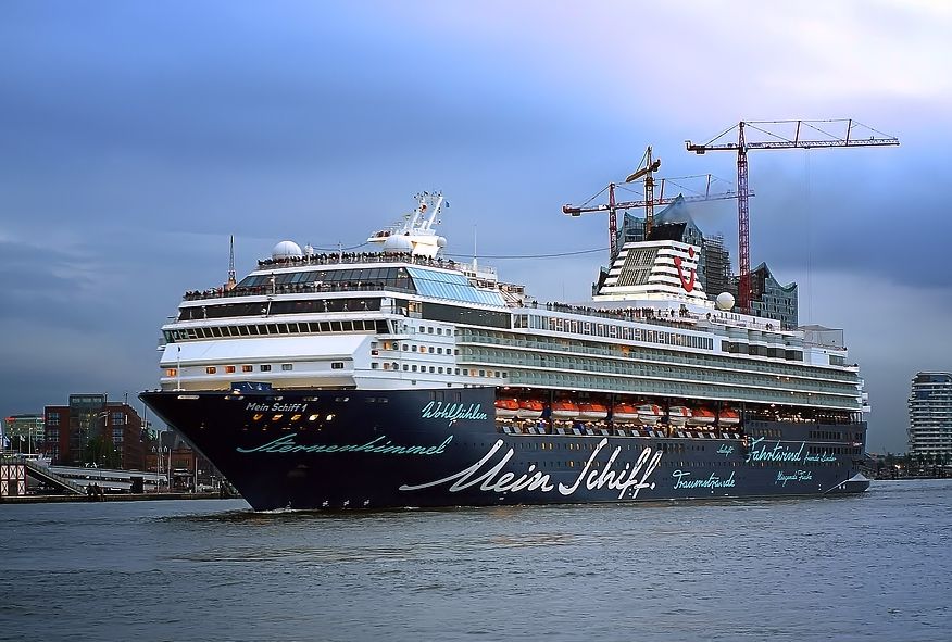 + Mein Schiff 1 +