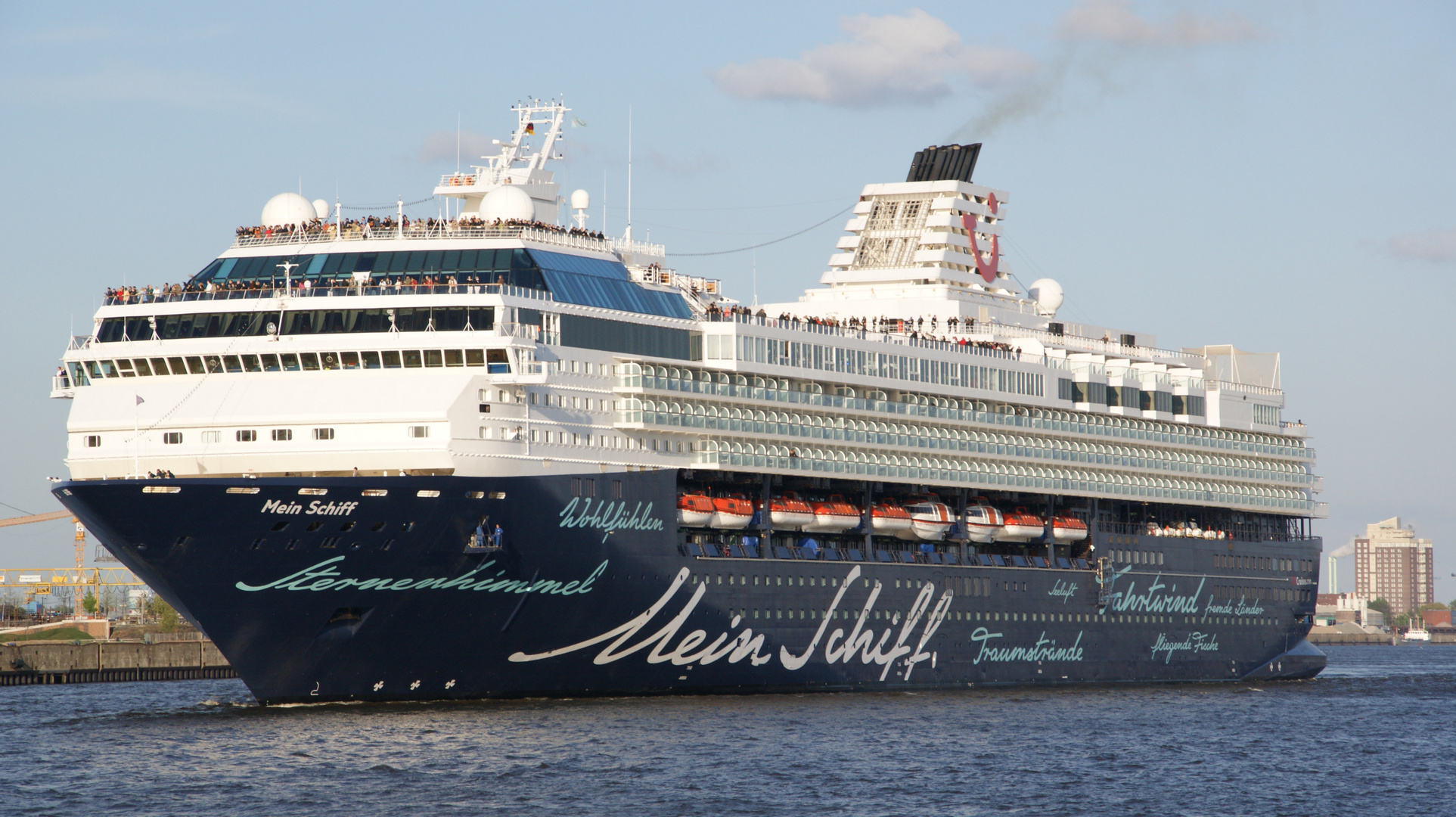 Mein Schiff 1