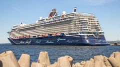 Mein Schiff 1 an der Pier von Tallinn, Estland